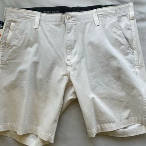 Dockers Smart 360 Flex Men’s Chino Shorts: Waist Size 40